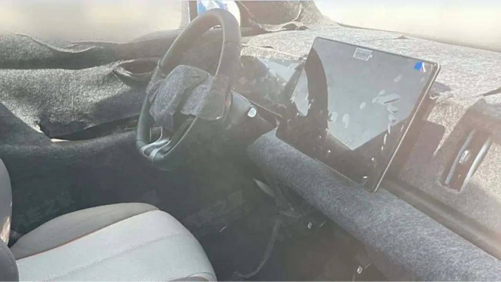 BYD Sealion 05 EV interior 