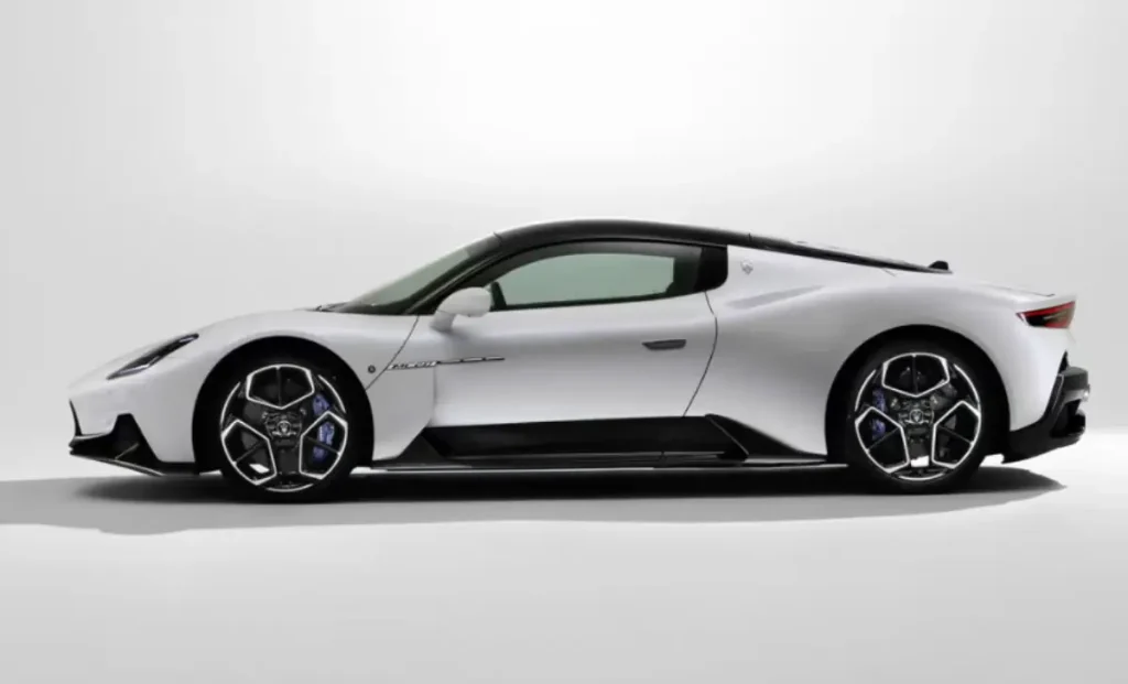 Maserati MC20 Folgore 